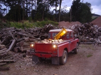  light also swivels to illuminate the loadbed when finished splitting. Also a pair of rear worklights when required